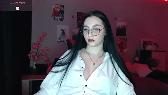 Fluffy Tiffy online show from 02-27-25, 05:02