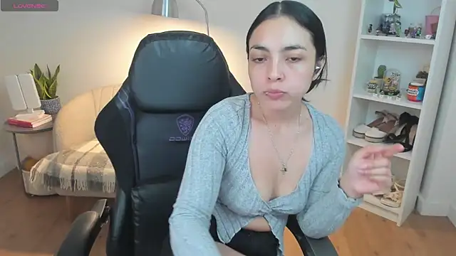  BellaEvans  online show from 03-27-26, 05:46