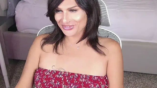 Snapshot of xprettysmilex chatting on 09-17-25, 07:04 xprettysmilex online show from 09-17-25, 07:04