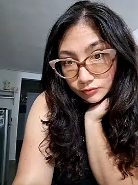 Mia Ruiz online show from 02-01-25, 02:47