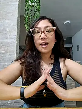 Mia Ruiz online show from 03-11-25, 03:37