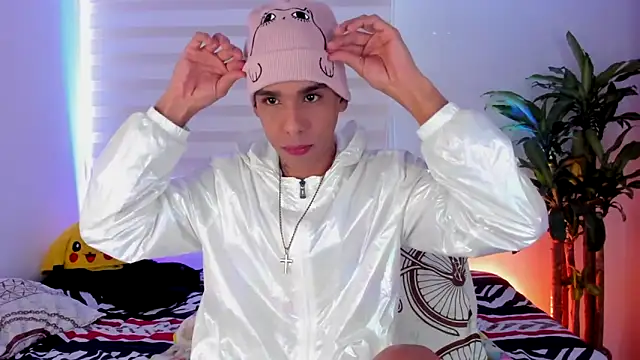 aldrinwhite online show from 10-29-25, 03:14