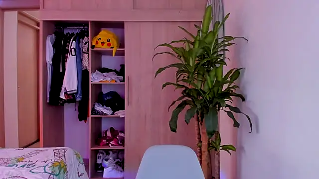 aldrinwhite online show from 11-24-25, 05:34