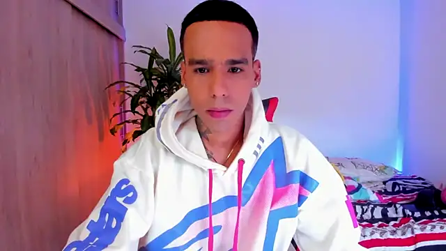 aldrinwhite online show from 04-25-26, 05:21