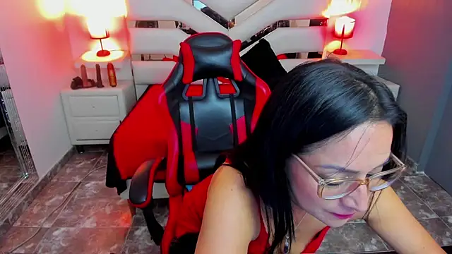 KateTompson  online show from 11-27-25, 07:49