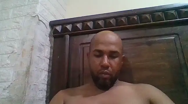 Frankie0880 online show from 12-30-24, 03:03