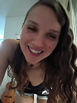 Snapshot of galaxiaa23 chatting on 12-16-25, 05:18 galaxiaa23 online show from 12-16-25, 05:18