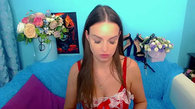 Snapshot of LindaaLu chatting on 12-09-24, 10:00 LindaaLu online show from 12-09-24, 10:00