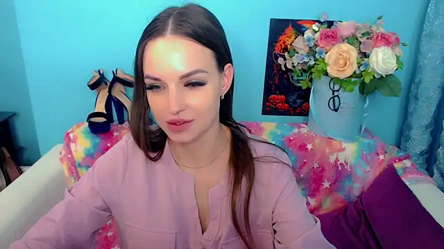 Snapshot of LindaaLu chatting on 02-28-25, 07:15 LindaaLu online show from 02-28-25, 07:15