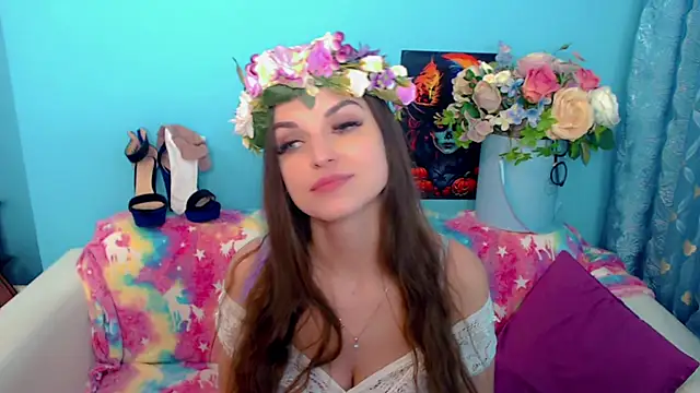 Snapshot of LindaaLu chatting on 03-16-25, 05:25 LindaaLu online show from 03-16-25, 05:25