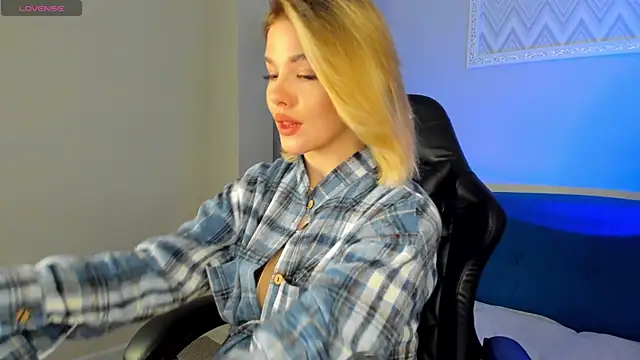 Anna Robinson online show from 03-05-25, 08:21