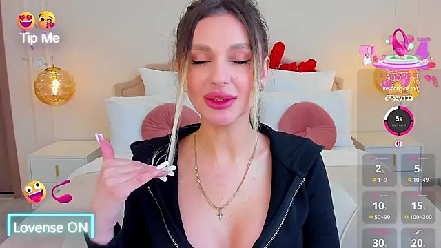 MissLoou online show from 03-10-26, 06:18