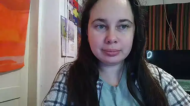 Cora Maro online show from 10-30-25, 12:56