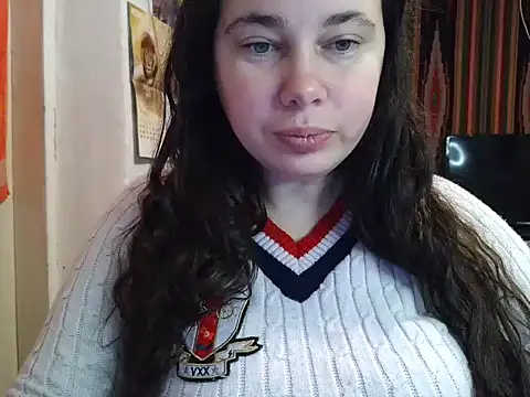 Cora Maro online show from 11-15-25, 03:04