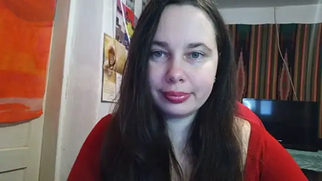 Cora Maro online show from 12-15-25, 11:14