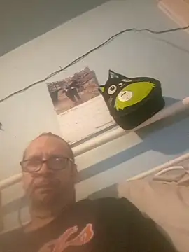 fastesttongue1680 online show from 05-06-26, 09:14