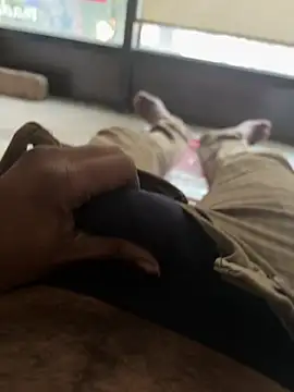 Snapshot of A-mira chatting on 03-05-25, 11:06 A-mira online show from 03-05-25, 11:06