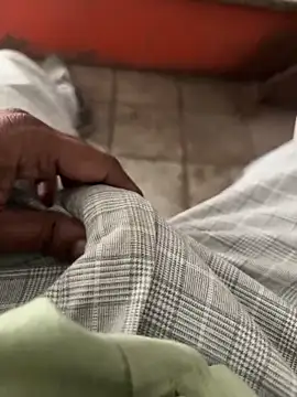 Snapshot of A-mira chatting on 03-10-25, 09:32 A-mira online show from 03-10-25, 09:32