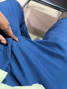 Snapshot of A-mira chatting on 03-13-25, 06:16 A-mira online show from 03-13-25, 06:16