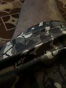 Snapshot of A-mira chatting on 03-23-25, 05:10 A-mira online show from 03-23-25, 05:10