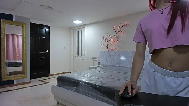 charolbruce 1 online show from 04-27-26, 11:41