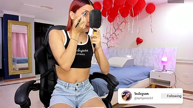 charolbruce 1 online show from 06-09-26, 11:55