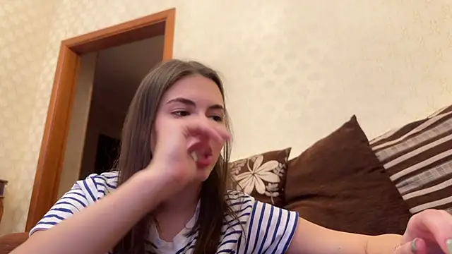 AmiCumOn online show from 03-11-25, 10:07