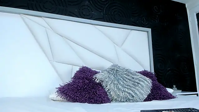 Snapshot of AbigailWilliams_ chatting on 09-21-25, 11:23 AbigailWilliams online show from 09-21-25, 11:23