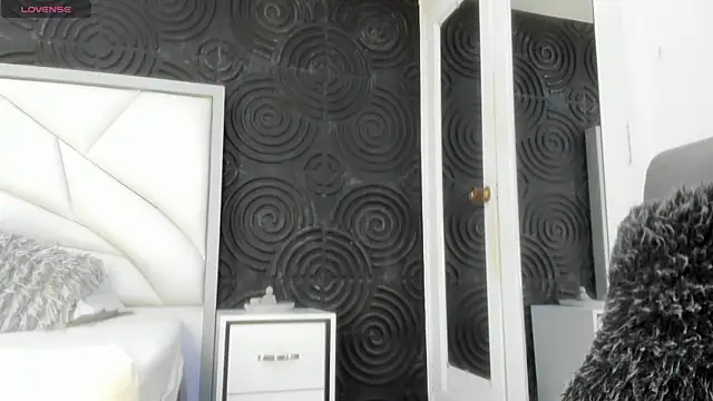 Snapshot of AbigailWilliams_ chatting on 10-26-25, 11:16 AbigailWilliams online show from 10-26-25, 11:16