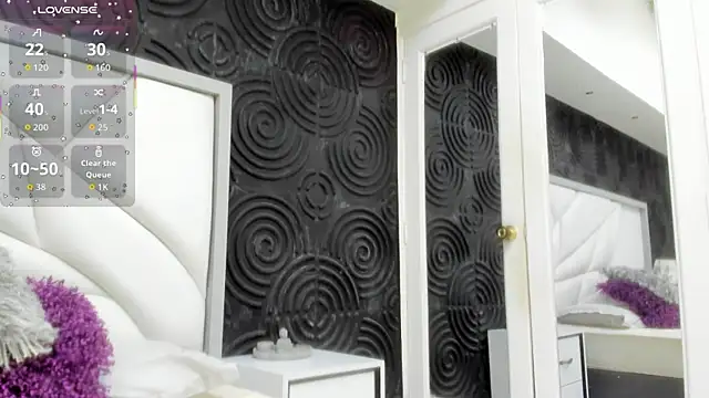 Snapshot of AbigailWilliams_ chatting on 10-27-25, 11:14 AbigailWilliams online show from 10-27-25, 11:14