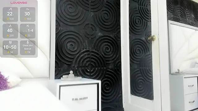 Snapshot of AbigailWilliams_ chatting on 11-18-25, 11:14 AbigailWilliams online show from 11-18-25, 11:14