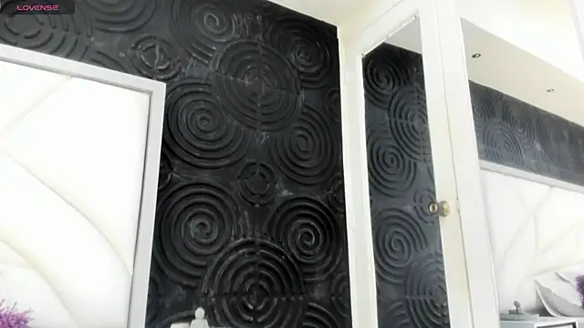 Snapshot of AbigailWilliams_ chatting on 11-21-25, 11:20 AbigailWilliams online show from 11-21-25, 11:20