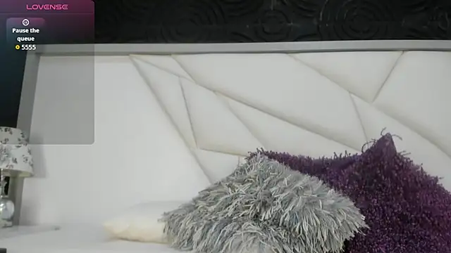 Snapshot of AbigailWilliams_ chatting on 12-04-25, 11:19 AbigailWilliams online show from 12-04-25, 11:19