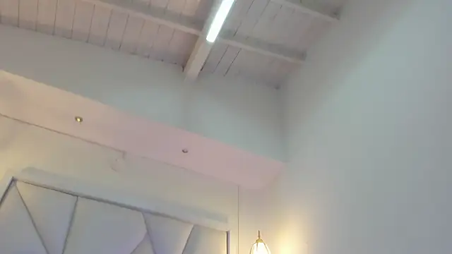 AbigailWilliams  online show from 02-10-26, 11:03