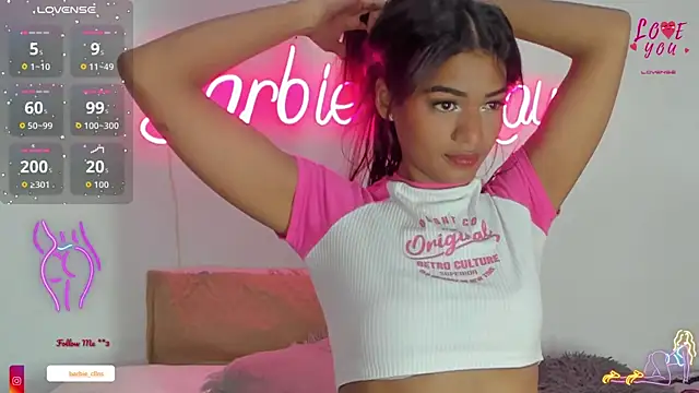 BarbieHotLaura online show from 09-21-25, 10:00