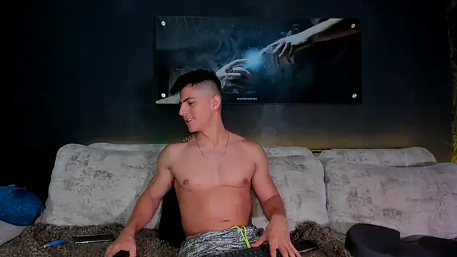 Crhis N Derek online show from 01-14-25, 01:36