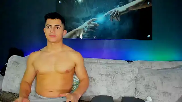 Crhis N Derek online show from 02-01-25, 01:44