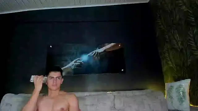 Crhis N Derek online show from 02-26-25, 07:16