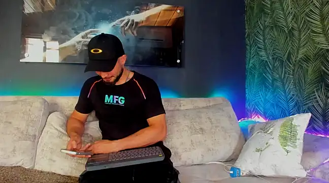 Crhis N Derek online show from 03-20-25, 04:31