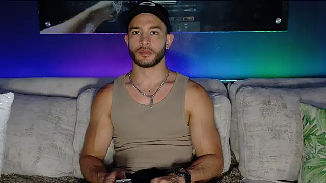 Crhis N Derek online show from 09-09-25, 10:42