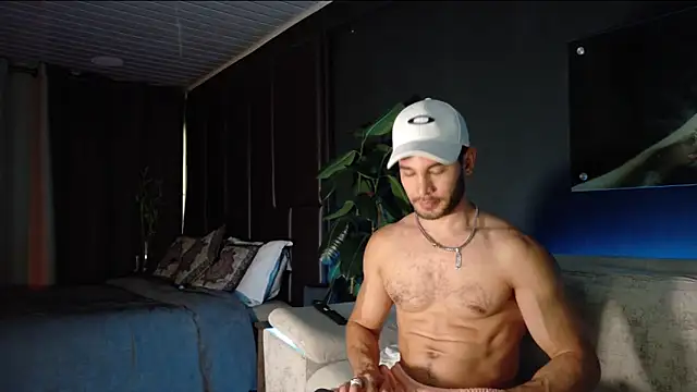 Crhis N Derek online show from 10-21-25, 10:10