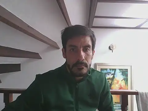 Snapshot of elkike1980 chatting on 06-02-26, 02:08 elkike1980 online show from 06-02-26, 02:08