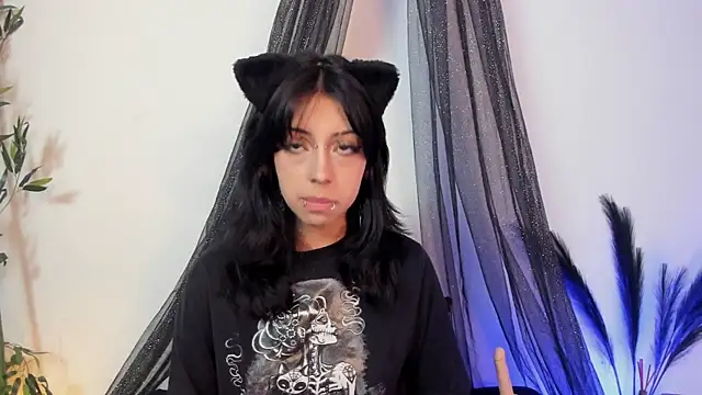 Nyx nayla online show from 03-22-25, 04:03