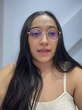 Snapshot of cata_megan chatting on 02-22-25, 05:23 cata megan online show from 02-22-25, 05:23