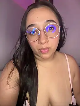 Snapshot of cata_megan chatting on 03-09-25, 02:32 cata megan online show from 03-09-25, 02:32