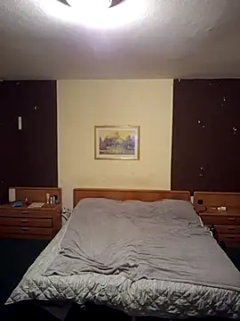 Marecki5231 online show from 12-18-25, 06:03