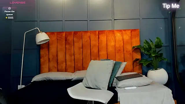 Ryan Hunt online show from 02-05-25, 03:31