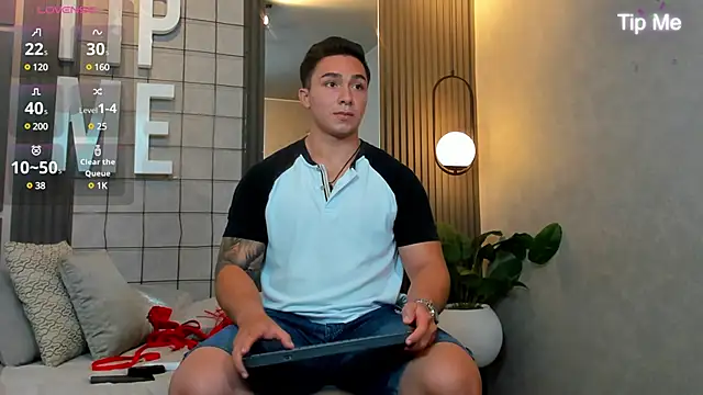 Ryan Hunt online show from 02-16-25, 06:32