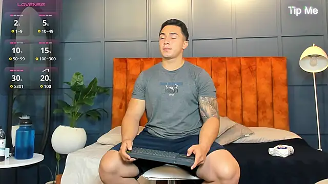 Ryan Hunt online show from 03-18-25, 10:46