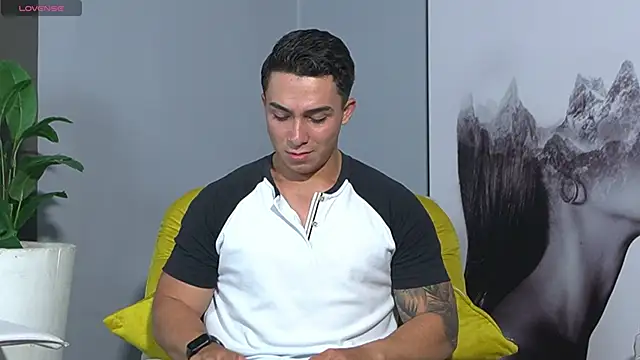 Ryan Hunt online show from 09-23-25, 06:11